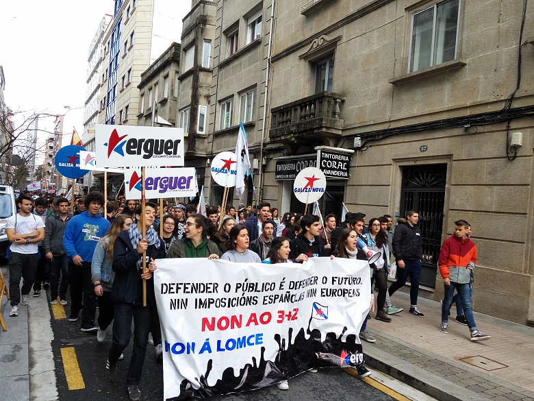 16 04 13 Manifestacionestudantil_Pontevedra_23.jpg